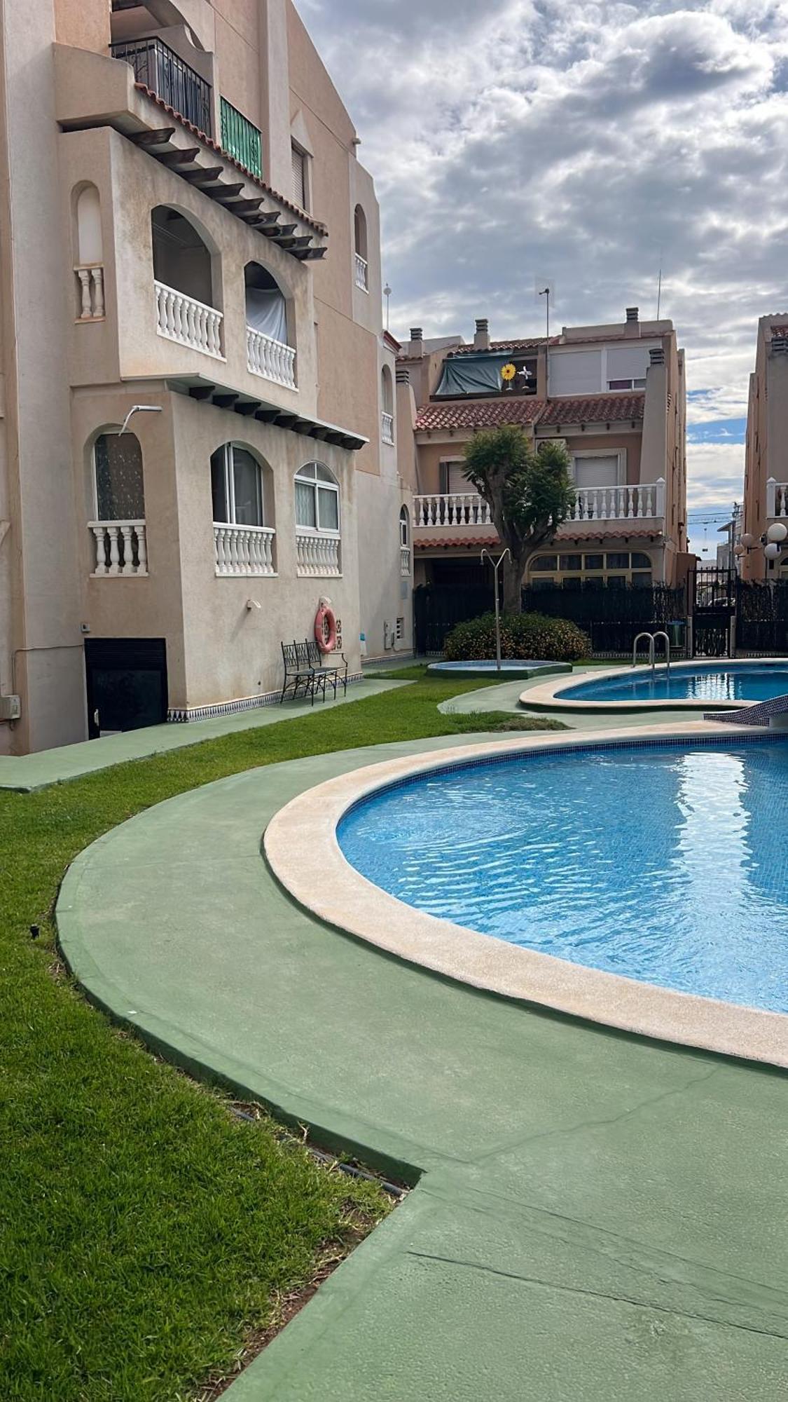 Seascape - Tranquil Studio Apartment Torrevieja Exterior photo